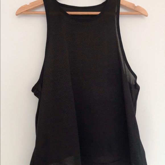 SOLD-Lululemon workout top - Picture 4 of 5